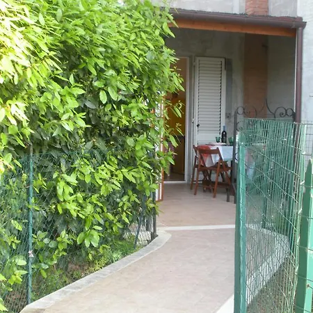 فندق مبيت وإفطار Brezza Marina سان بنيديتّو ديل ترونتو